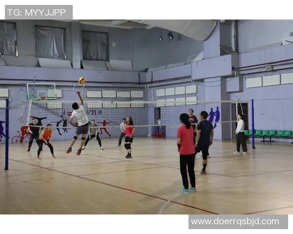 南京排球队的意识提升与团队协作探讨聚焦排球运动发展新思路